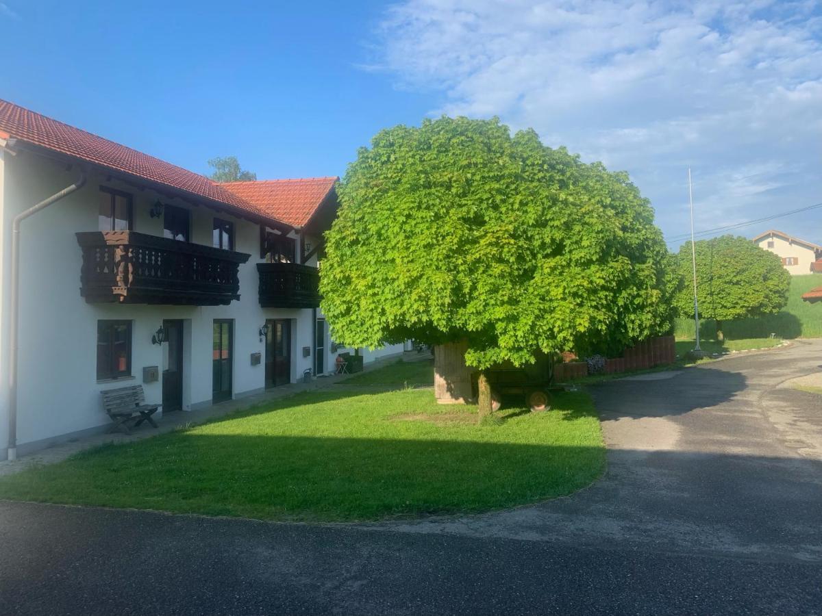 Ferienwohnung Am Ponyhof Altötting Екстериор снимка